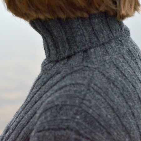 Maritimer Aran Rollkragenpullover aus Merinowolle und Kaschmir von Fisherman out of Ireland