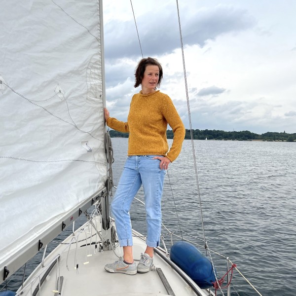 Lässiger Donegal Tweed Pullover mit Rollbündchen von Fisherman