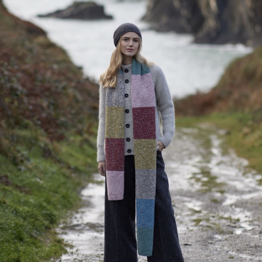 Eine wertvolle Strickjacke aus Baby-Alpaka und peruanischer Hochland-Schurwolle von FISHERMAN OUT OF IRELAND