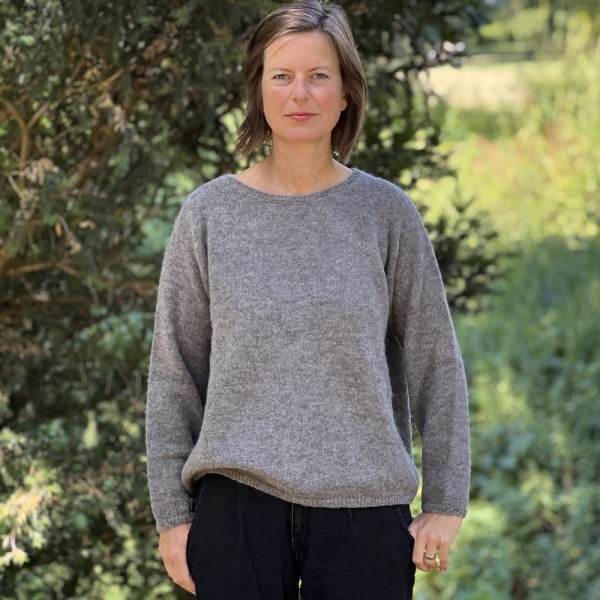 Überschnittener Alpaka-Pullover mit Rundhalsausschnitt von Les Racines du Ciel.