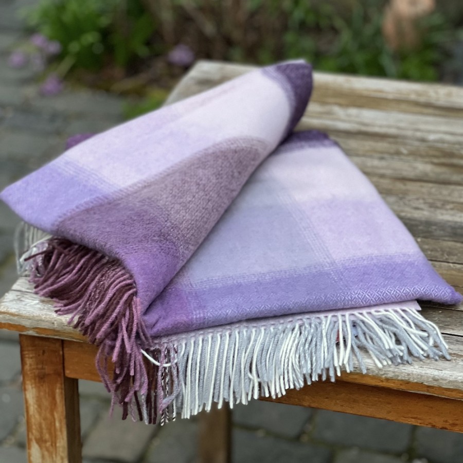 Merino Lambswool Wolldecke von JOHN HANLY  aus Irland.