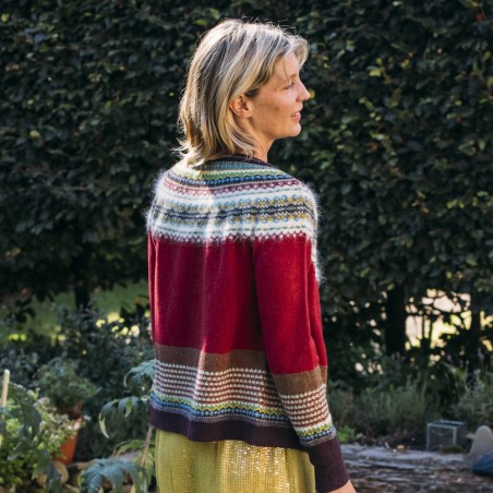 Alpine Cardigan in der Farbe Hemlock von Eribe Knitwear