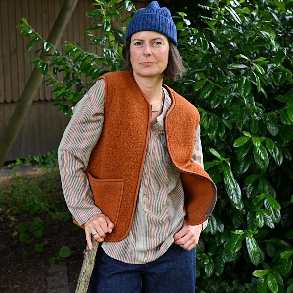 Sehr, sehr lässige Weste aus reiner Schafwolle von COLDBREAKER/YOKO WOOL aus Irland