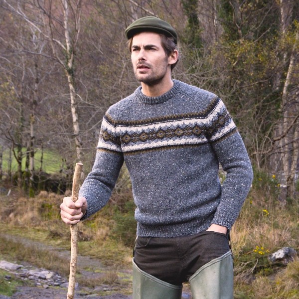 Donegal Wollpullover mit Fairisle Muster von Fisherman out of Ireland. Mulesing Free.