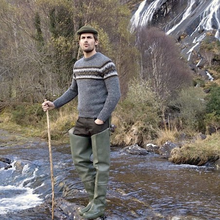 Donegal Wollpullover mit Fairisle Muster von Fisherman out of Ireland. Mulesing Free.