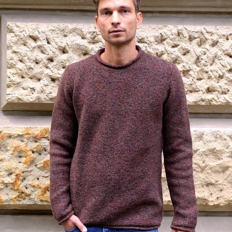 Sehr lässiger Herren-Pullover von FISHERMAN out of IRELAND aus weicher Merinowolle mit 5% Kaschmir veredelt.