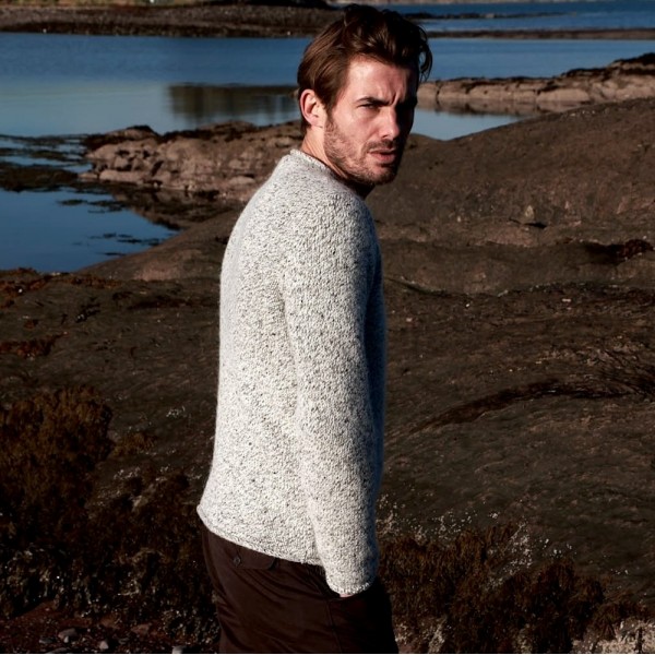 Edler Rollbündchen Pullover dank Alpaka-Schurwoll Mischung. Von Fisherman
