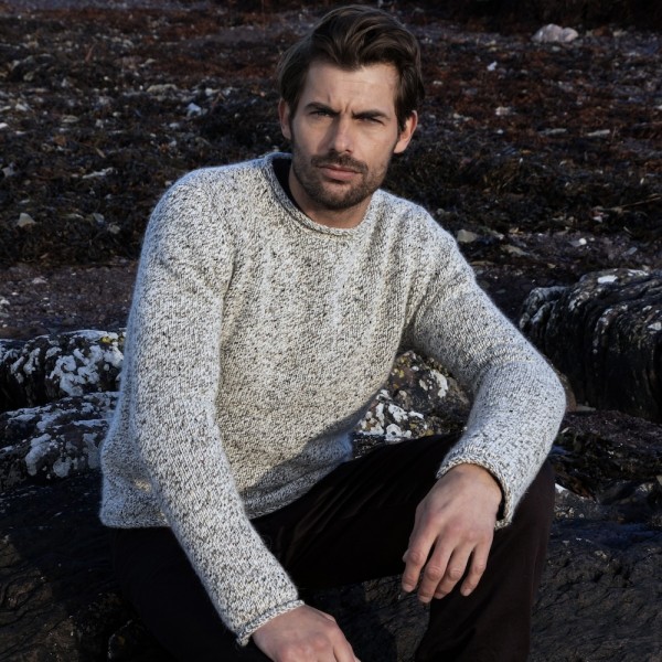 Edler Rollbündchen Pullover dank Alpaka-Schurwoll Mischung. Von Fisherman