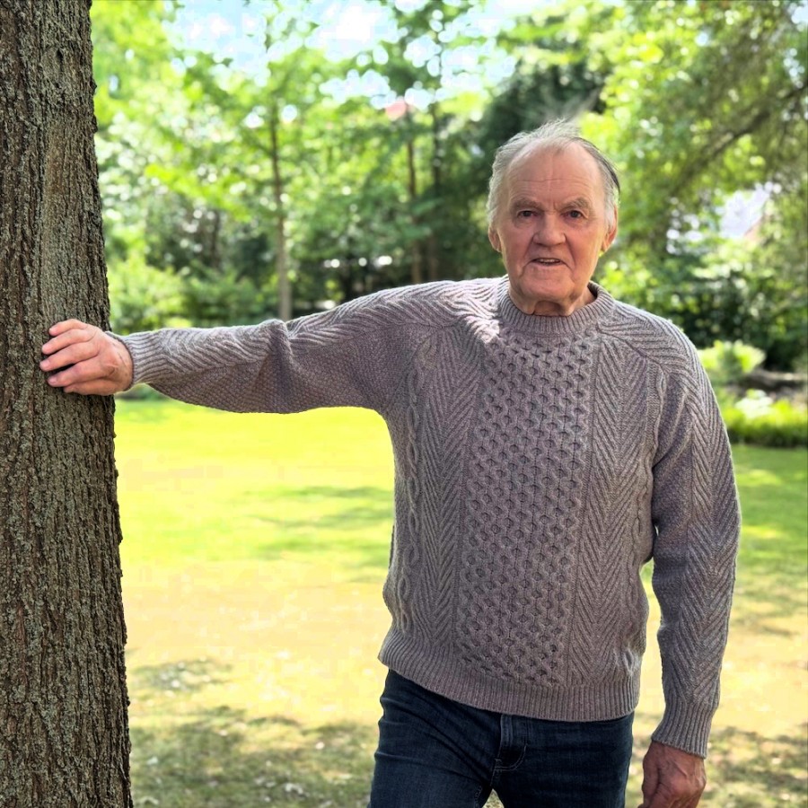 Nachhaltiger Aran Pullover aus reiner Geelong Schurwolle von Fisherman out of Ireland