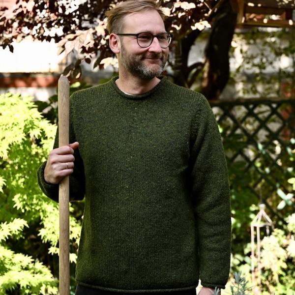 Tony T. ist ein Donegal Tweed Pullover von Fisherman out of Ireland.