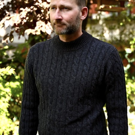Eamon F., Merino-Kaschmir Pullover mit flachen Zopfmuster von Fisherman.