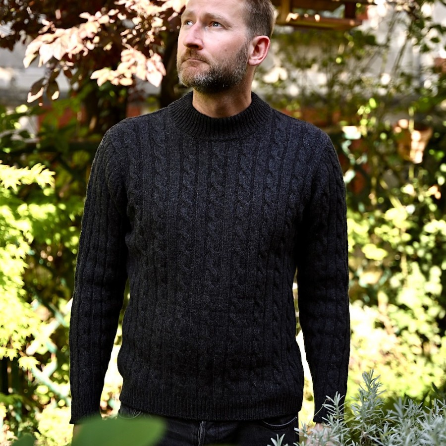 Eamon F., Merino-Kaschmir Pullover mit flachen Zopfmuster von Fisherman.