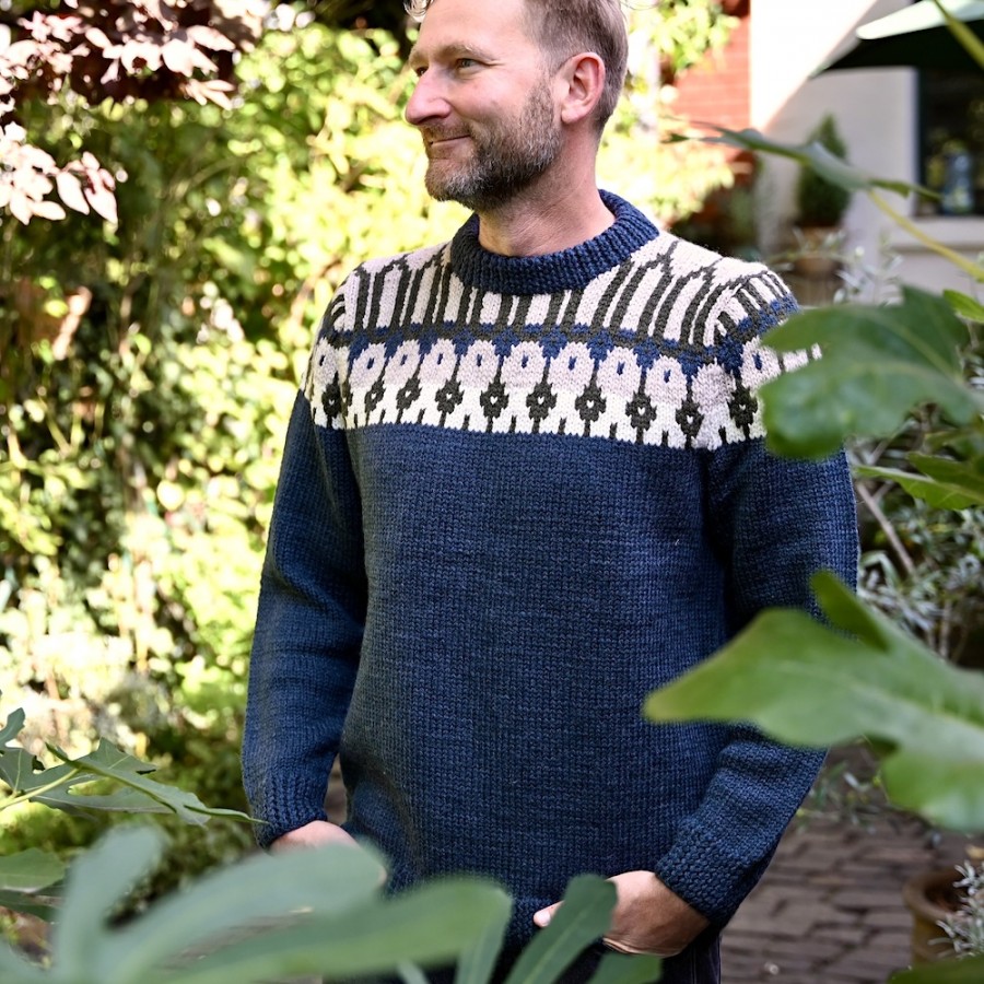 FREDE ist ein wunderschöner handgestrickter Pullover von der dänischen Marke FUZA WOOL.
