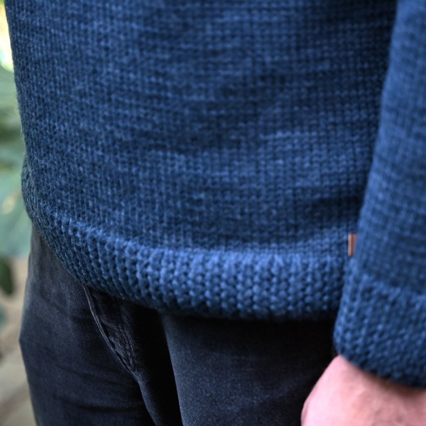 FREDE ist ein wunderschöner handgestrickter Pullover von der dänischen Marke FUZA WOOL.