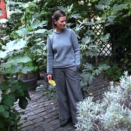 Der Rollbündchen Pullover MAIREAD M. ist ein echter Klassiker von FISHERMAN OUT OF IRELAND
