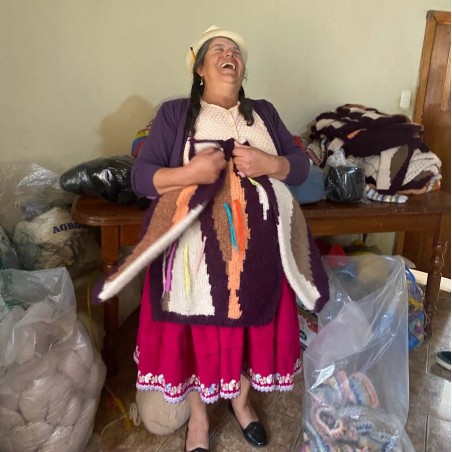 Strickerin INTI Knitwear, Ecuador