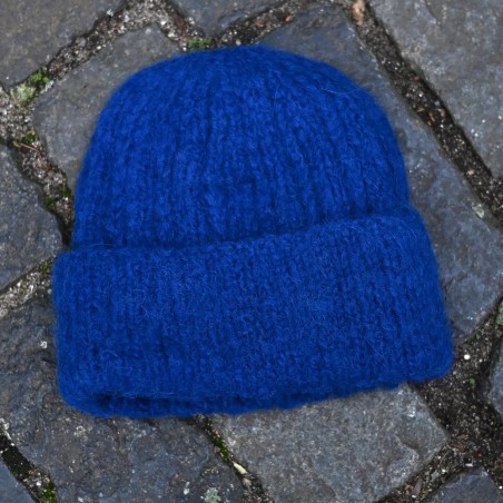 Handgestrickte AlpakaMütze Medellin von INTI Knitwear aus der Niederlande.