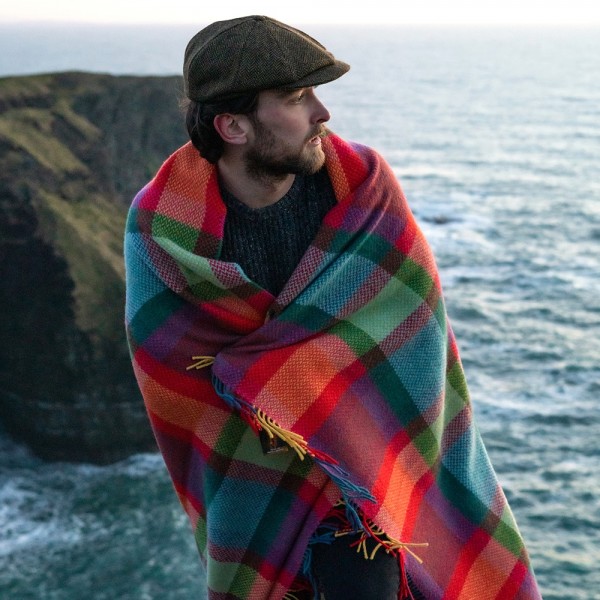 Weiche Merino-Kaschmir Wohndecke COBH aus Irland von JOHN HANLY