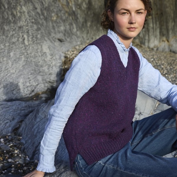 Donegal Tweed Pullunder aus reiner Merinowolle von Fisherman out of Ireland.