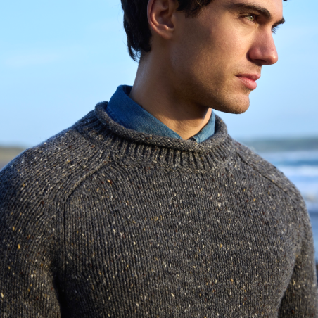 Donegal Raglan Wollpullover mit Rollbündchen von Fisherman out of Ireland. Mulesing Free, Made in Ireland.