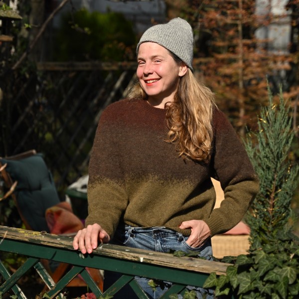 LYRA ist eine typischer JOHNNYLOVE Mohair-Pullover mit phänomenalem Farbverlauf