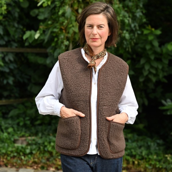 Sehr, sehr lässige Weste aus reiner Schafwolle von COLDBREAKER/YOKO WOOL aus Irland