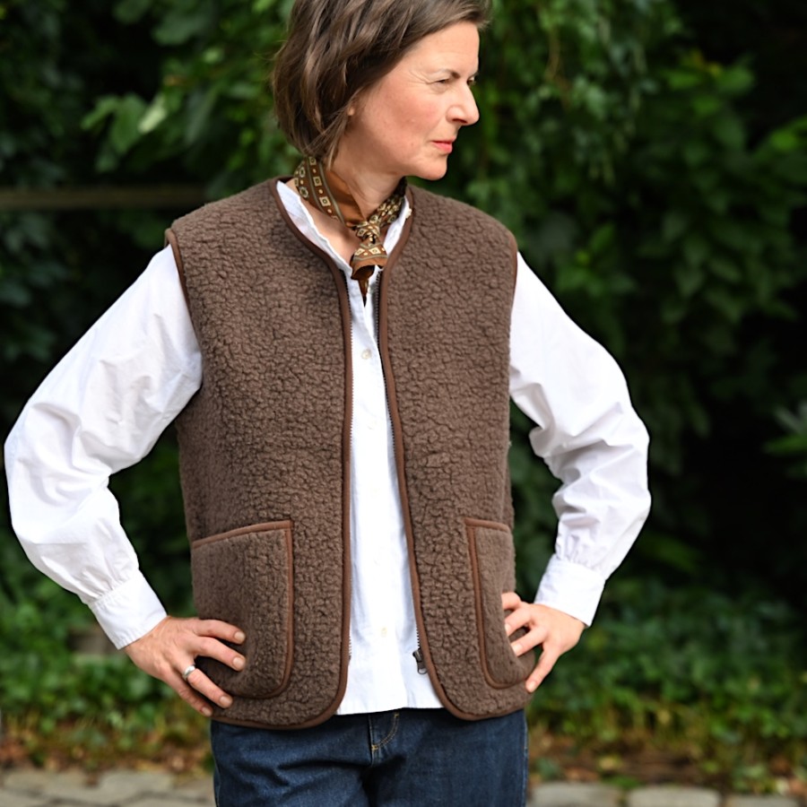 Sehr, sehr lässige Weste aus reiner Schafwolle von COLDBREAKER/YOKO WOOL aus Irland