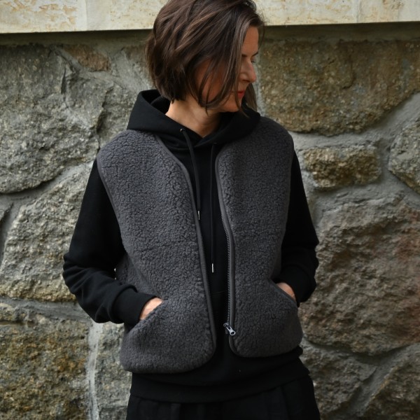 Sehr, sehr lässige Weste aus reiner Schafwolle von COLDBREAKER/YOKO WOOL aus Irland