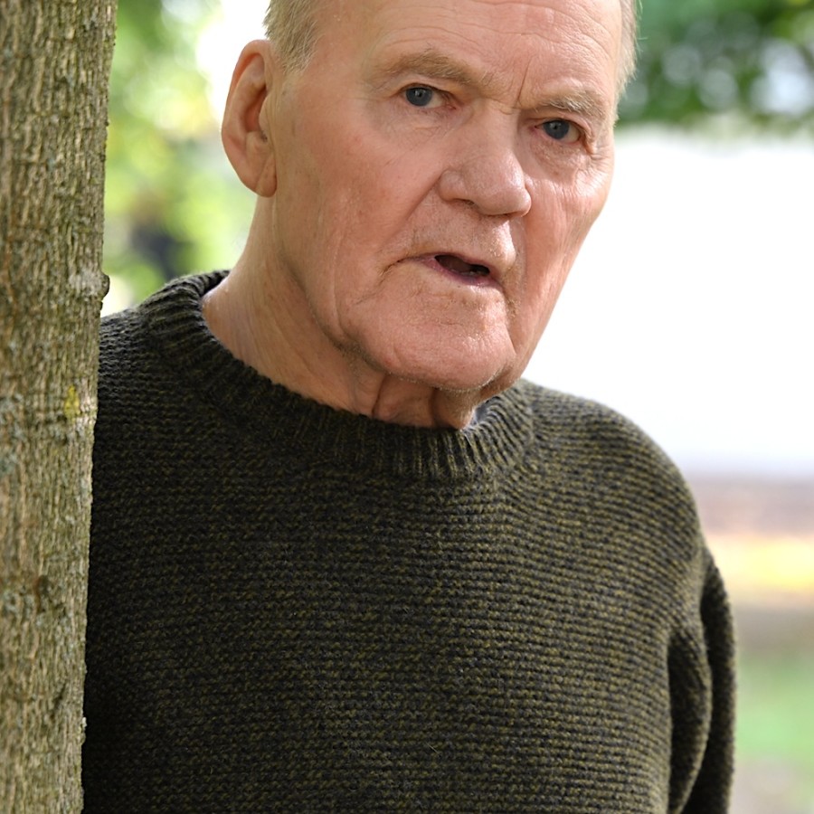 Model: Hans-Jürgen Mumme | Ken B. Merino-Kaschmir Pullover von Fisherman out of Irland