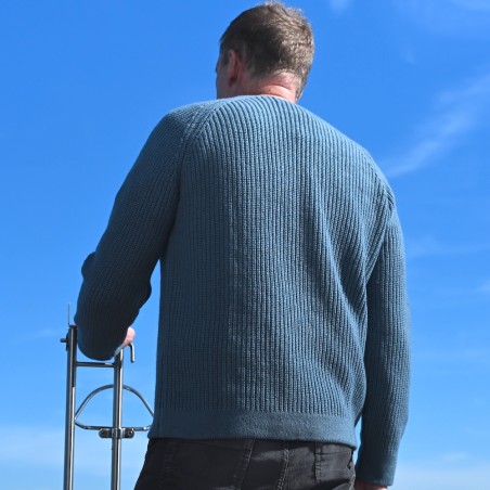 Schlichter Raglan-Pullover aus reiner Geelong Merinowolle von FISHERMAN out of IRELAND.