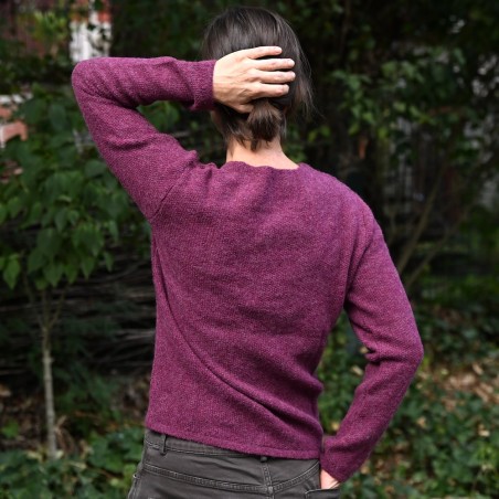 Alpaka-Pullover mit V-Ausschnitt von Les Racines du Ciel aus der Bretagne.