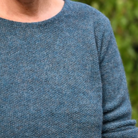 Isadora ist ein weicher, leichter Alpaka-Pullover vom bretonischen Label Les Racine du Ciel.