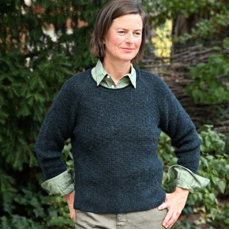 JULIANE ist ein wertvoller Alpaka Pullover mit schönem Strickmuster von Les Racines du Ciel.