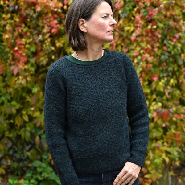 JULIANE ist ein wertvoller Alpaka Pullover mit schönem Strickmuster von Les Racines du Ciel.